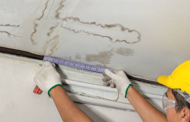 Reliable Flood Cleanup contractor in Stratford, CT by Water Damage Irwin